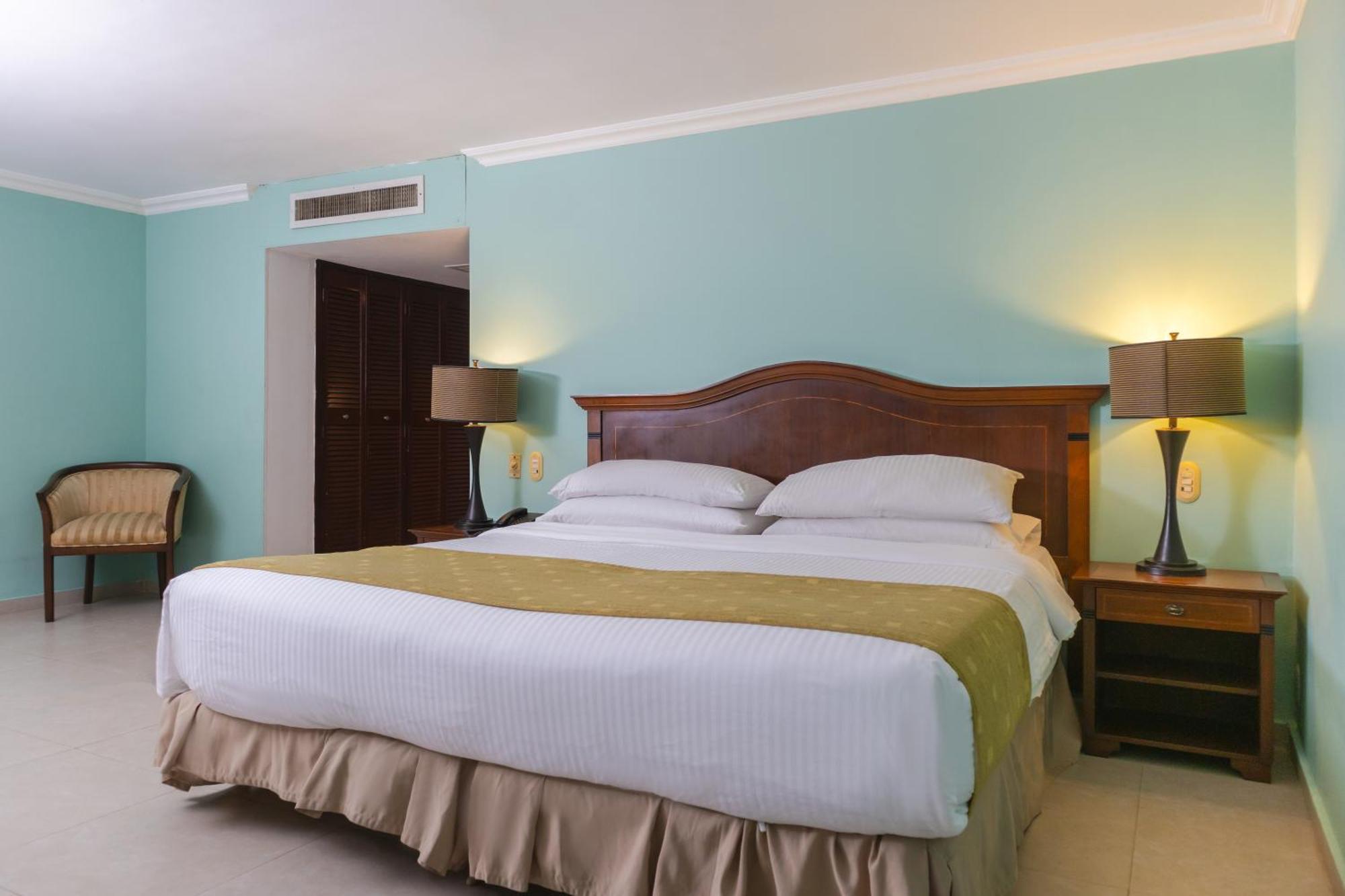 Hotel Faranda Express Puerta Del Sol Barranquilla, A Member Of Radisson Individuals Exterior foto